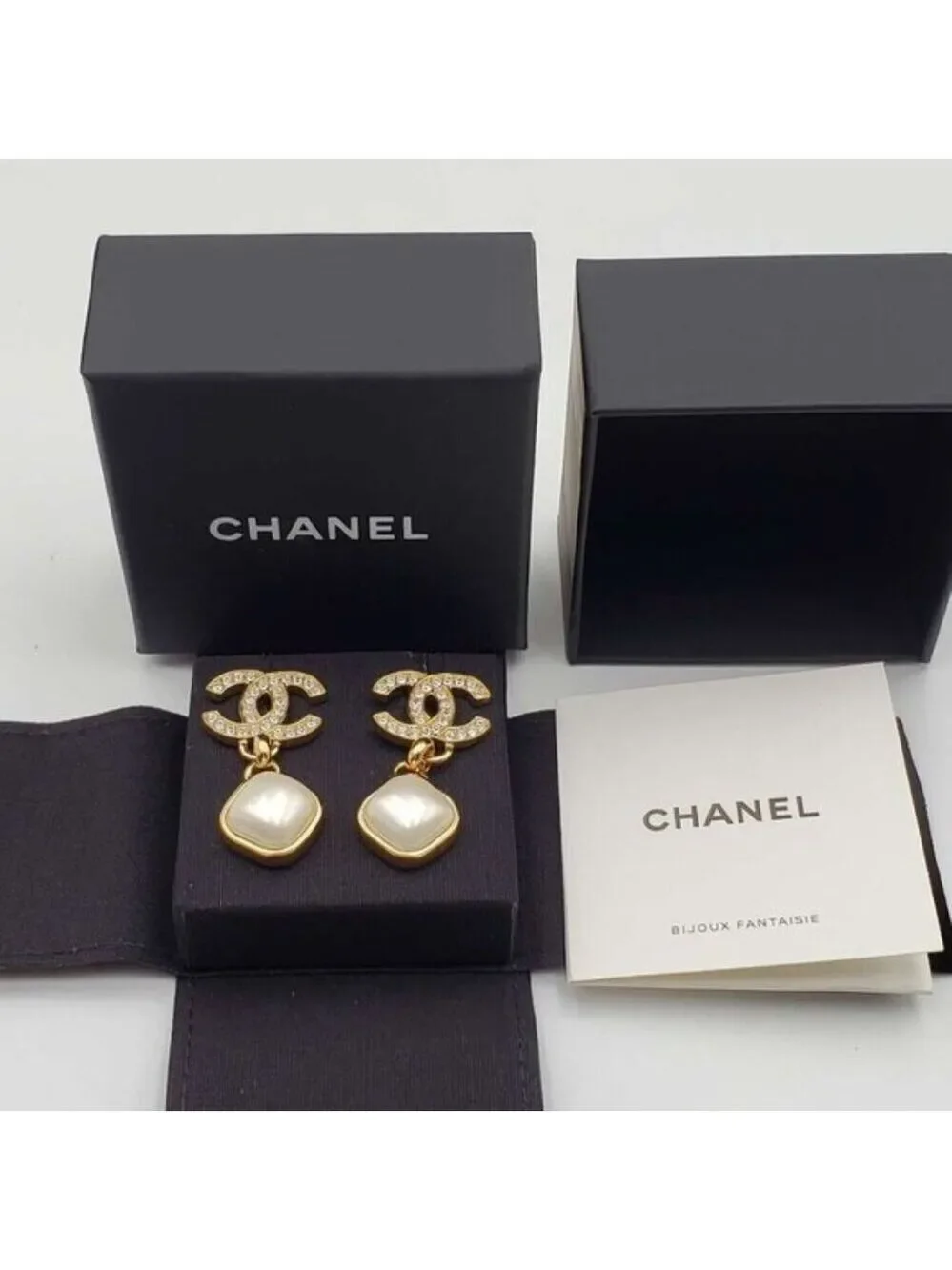 CHANEL Brand New Earrings 675-080824